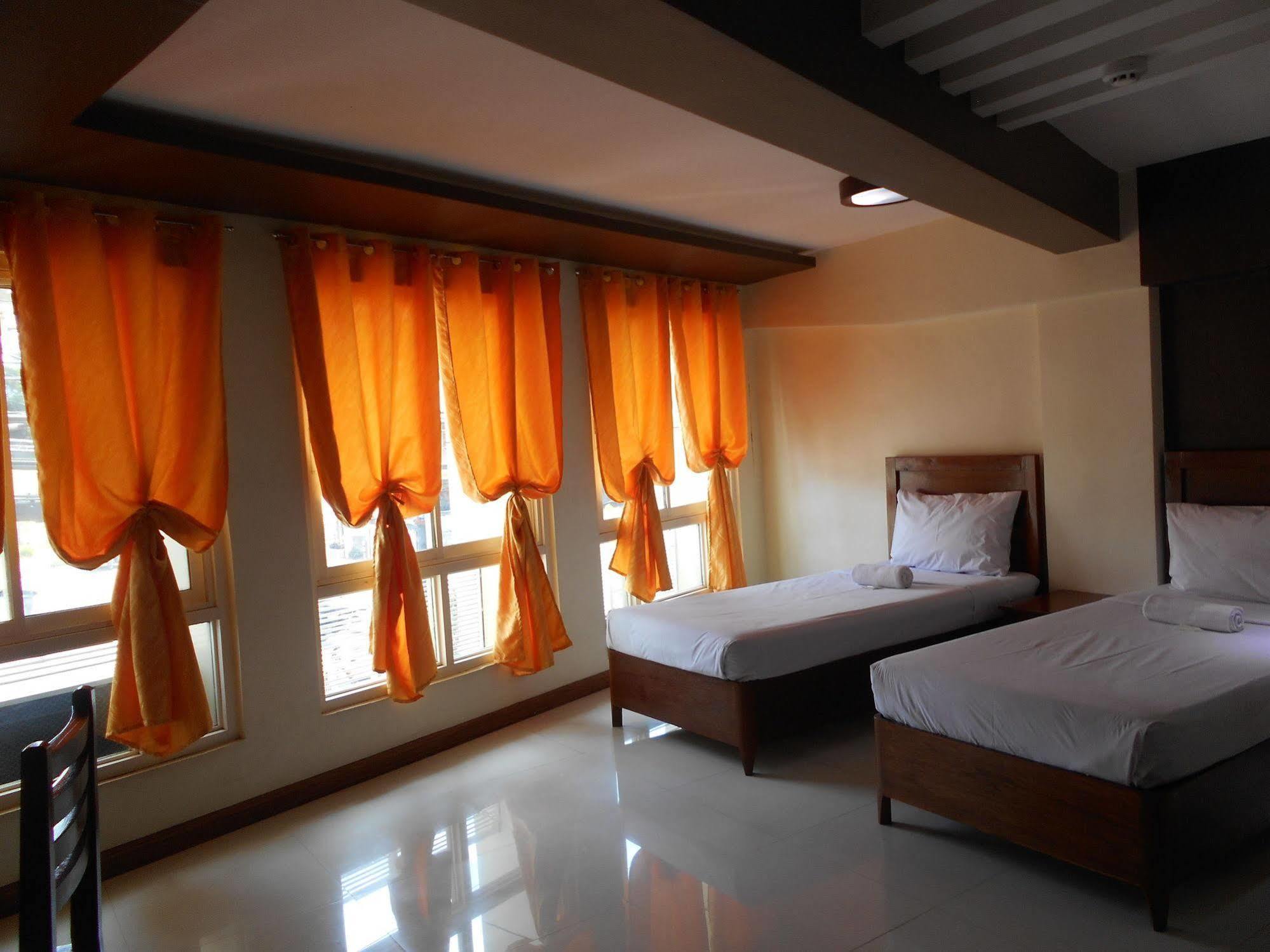 Reddoorz Near Sm Puerto Princesa Buitenkant foto
