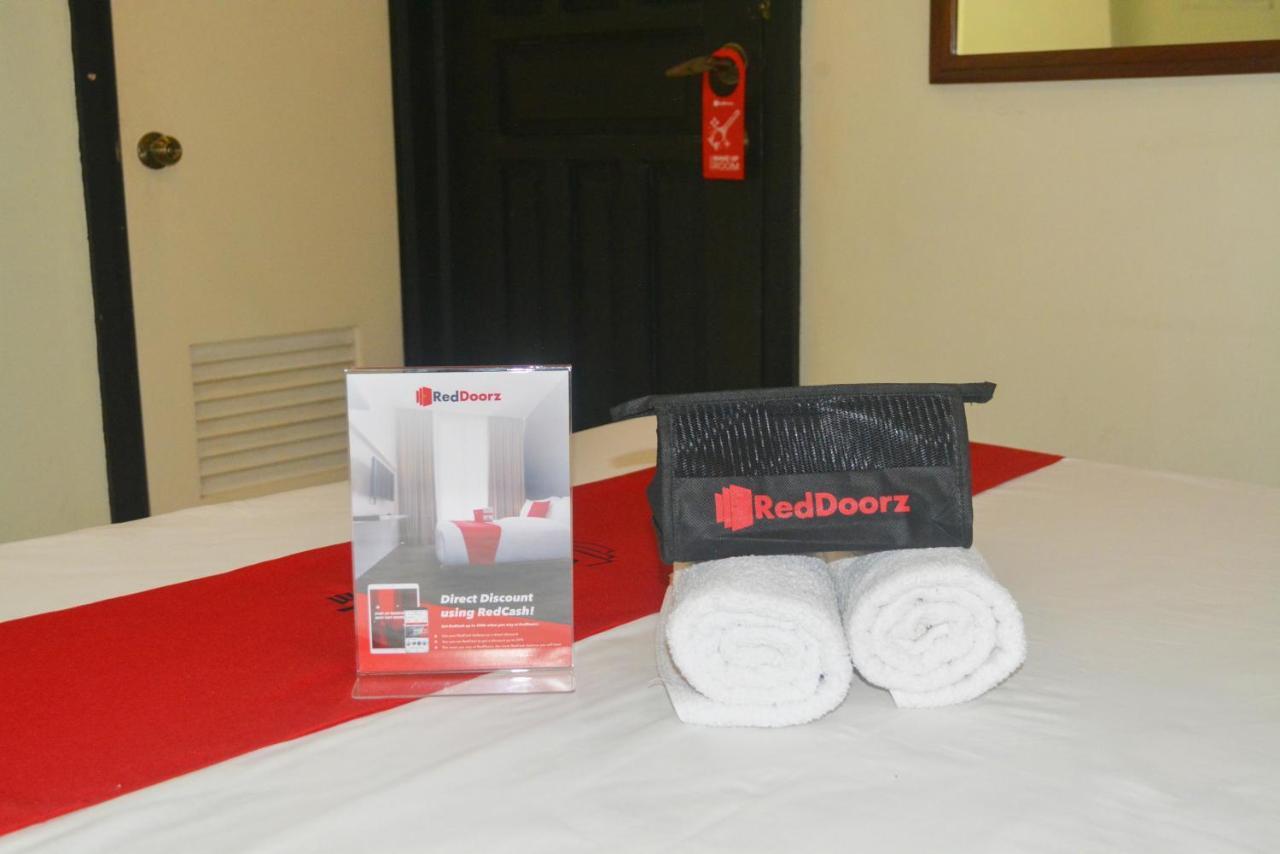 Reddoorz Near Sm Puerto Princesa Buitenkant foto